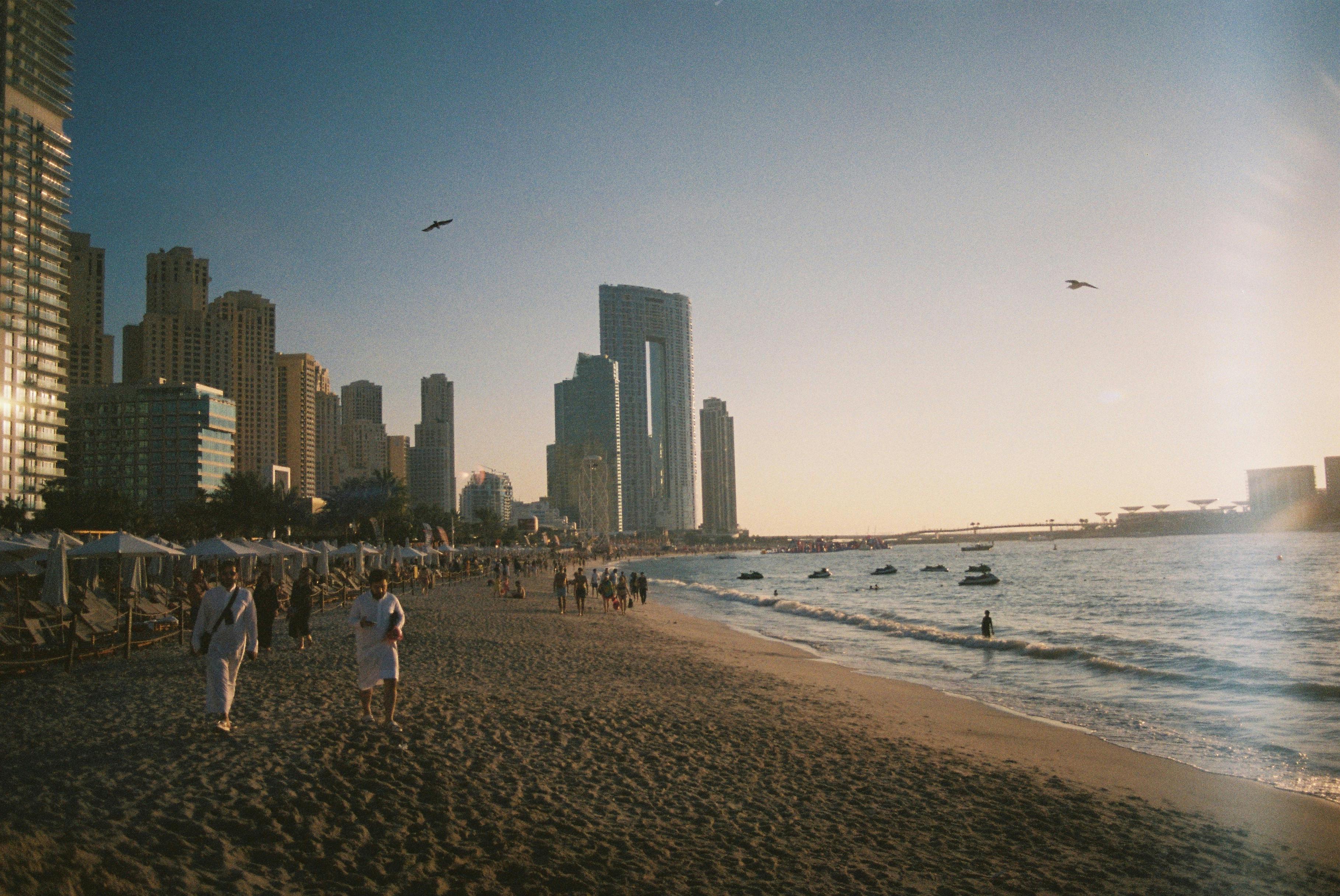 the beach at jbr in dubai