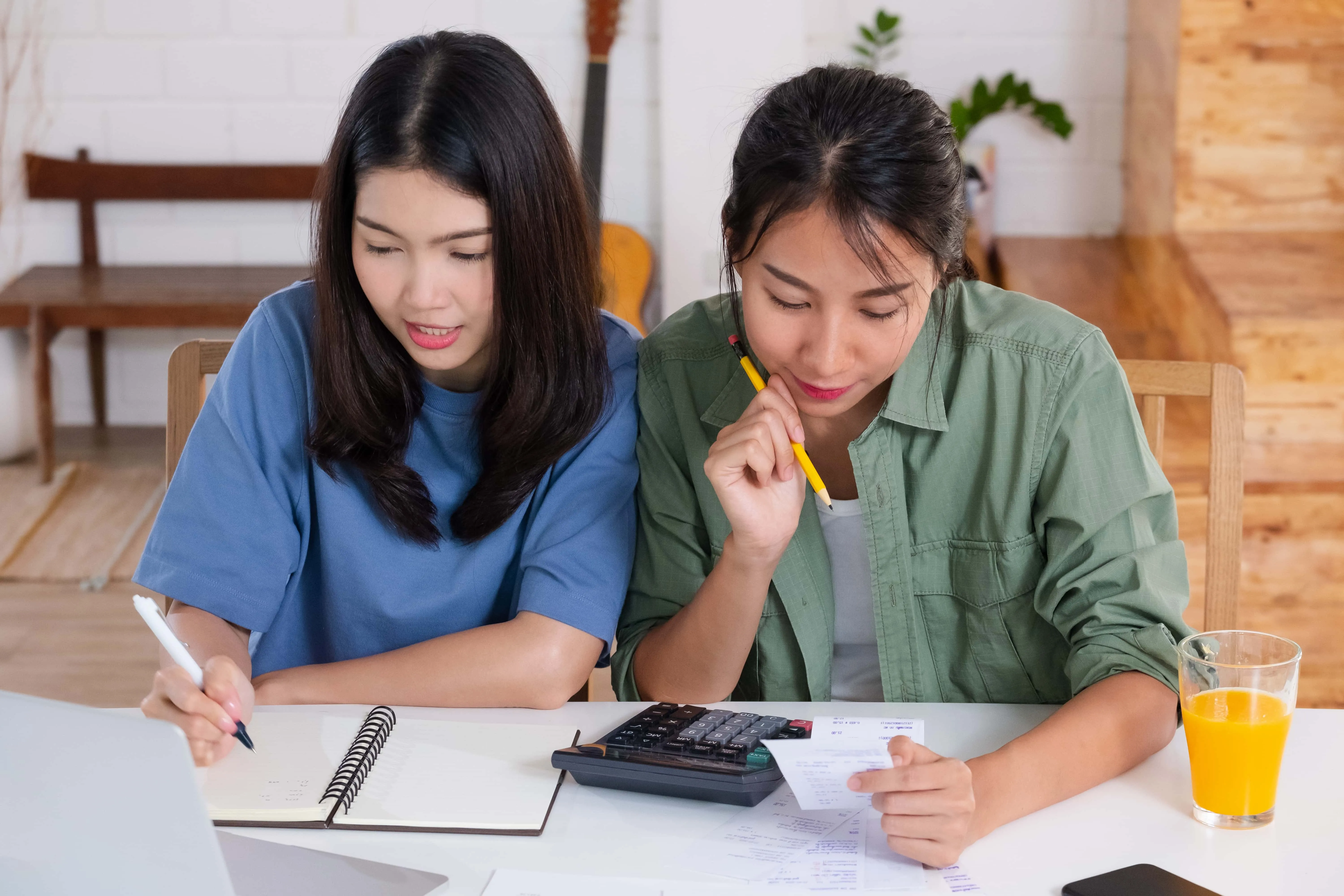 How Much Does It Cost to Study in Dubai?
